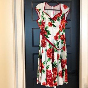Pinupgirl Clothing Heidi red roses. 2X